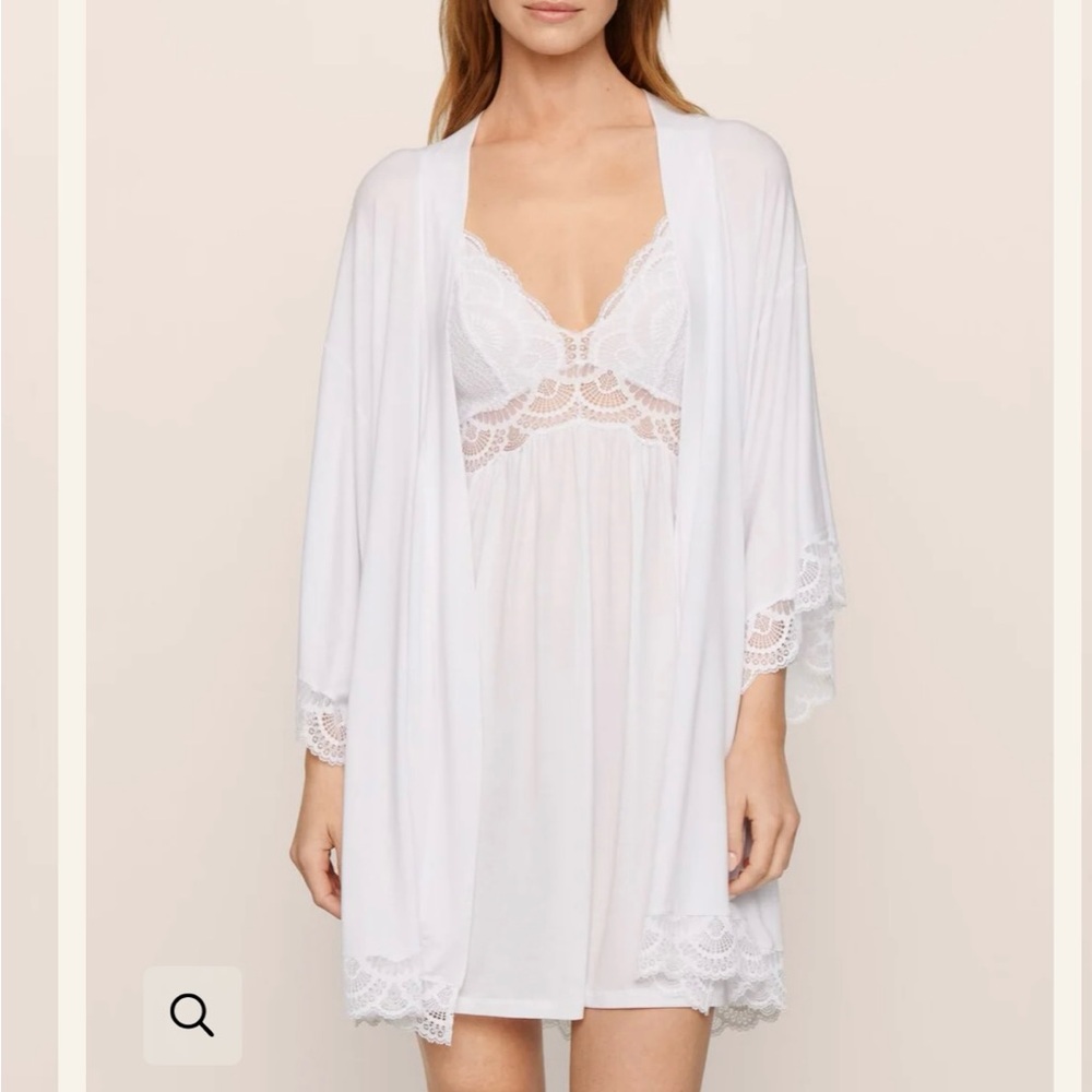 Eberjey White Lace Trim Robe